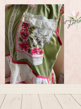 Load image into Gallery viewer, pink & green vintage rose sheets duster coverup Lagenlook free-size oversize