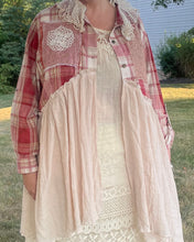 Load image into Gallery viewer, calico kitty flowy vintage graphic oversized duster