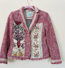 Load image into Gallery viewer, Upcycled Vintage Rose Bouquet & Pink Quilt Square Bouclé Tweed Jacket Size 2