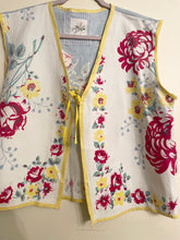 Load image into Gallery viewer, MCM Vintage Tablecloth Rose Print Vest Sleeveless Mid-Century Modern