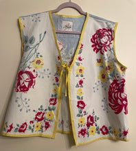 Load image into Gallery viewer, MCM Vintage Tablecloth Rose Print Vest Sleeveless Mid-Century Modern