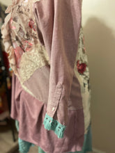 Load image into Gallery viewer, frankly fancy fringe 1940's barkcloth oxford cloth upcycled duster shirt
