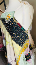 Load image into Gallery viewer, Black Calico Crochet &amp; Vintage Feedsack Farm Girl Apron - Smock
