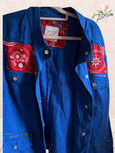 Load image into Gallery viewer, Royal Blue Linen Jacket Beach Sail Boats Flag 4th of July - Chicos Size 4 - Plus
