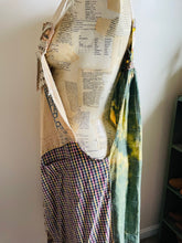 Load image into Gallery viewer, Golden Rod &amp; Grass Vintage Feedsack Smock
