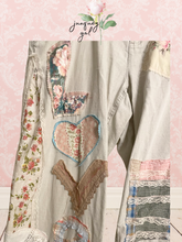 Load image into Gallery viewer, romantic khaki LOVE heart lightweight capri flared Size 10 Large
