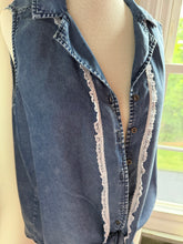 Load image into Gallery viewer, Lightweight dark sleeveless American flag tie front button down fits to XL
