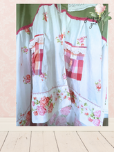 Load image into Gallery viewer, pink &amp; green vintage rose sheets duster coverup Lagenlook free-size oversize
