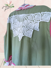 Load image into Gallery viewer, pink &amp; green vintage rose sheets duster coverup Lagenlook free-size oversize
