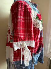 Load image into Gallery viewer, Vintage tablecloth bouquet &amp; bows oversized duster shirt Americana Crochet roses Plus 3X to 4X
