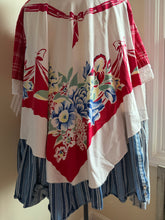 Load image into Gallery viewer, Vintage tablecloth bouquet &amp; bows oversized duster shirt Americana Crochet roses Plus 3X to 4X
