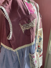 Load image into Gallery viewer, oversized dusty maroon &amp; lace duster *Fits Up to Plus*
