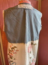 Load image into Gallery viewer, watercolor rose bouquet vintage fabric duster | coverup *Fits to XL*
